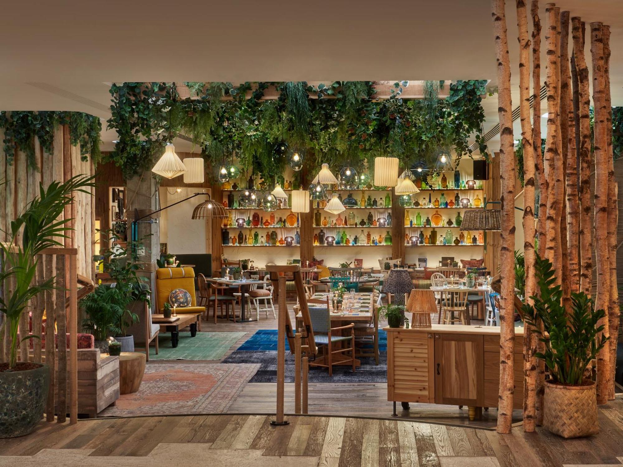 Treehouse Hotel 4*